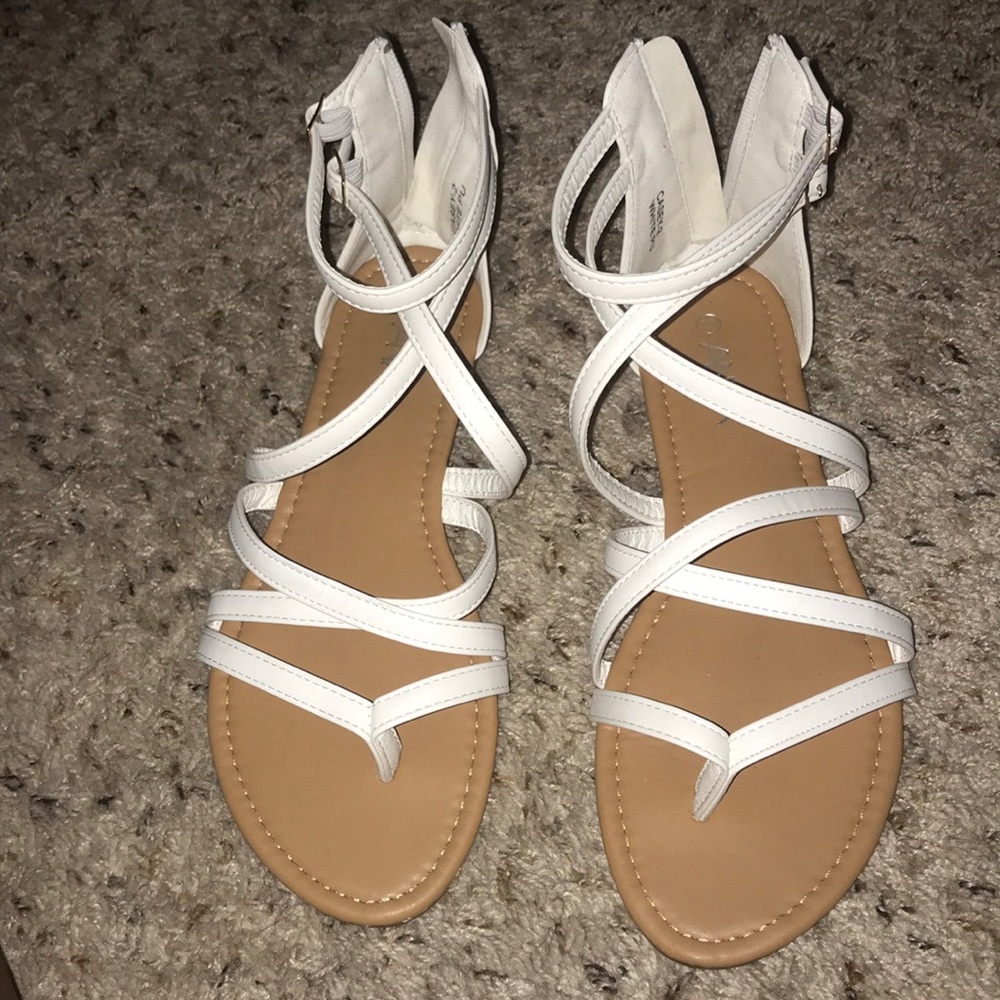 Zip-up sandals
